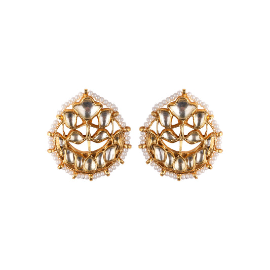 Drop shape flower motif studs