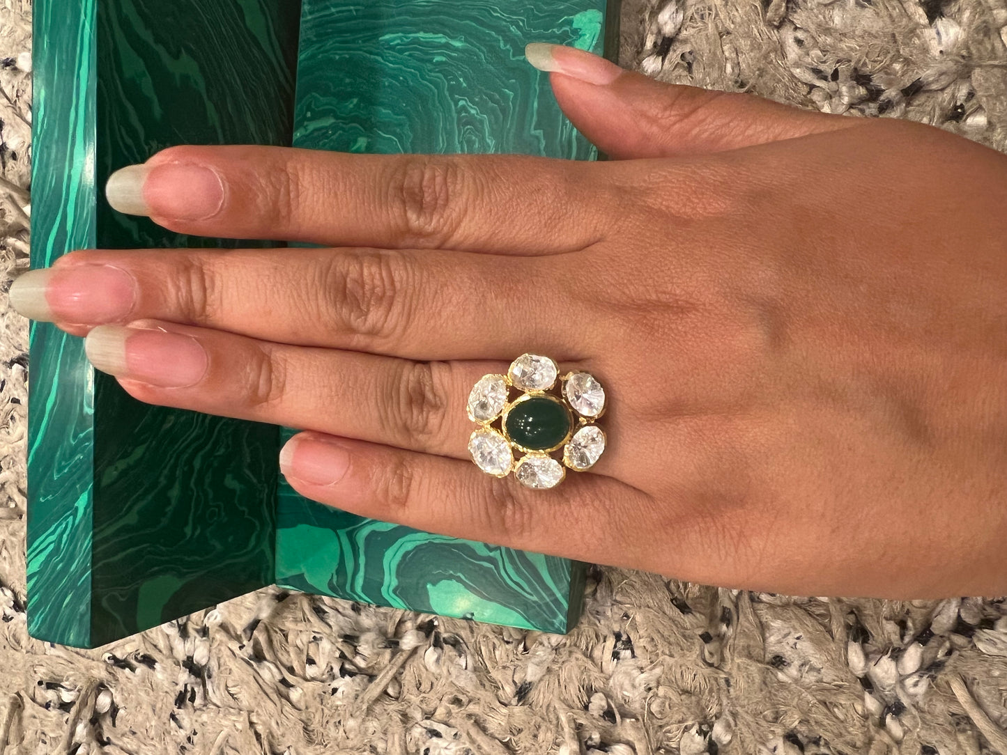 Flower emerald ring