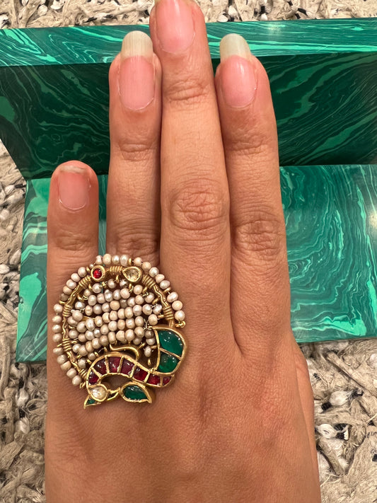 Round small pearls peacock ring