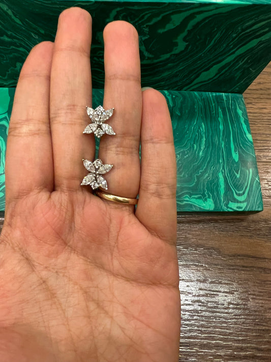 Flower shaped 4 leaf studs with rounds